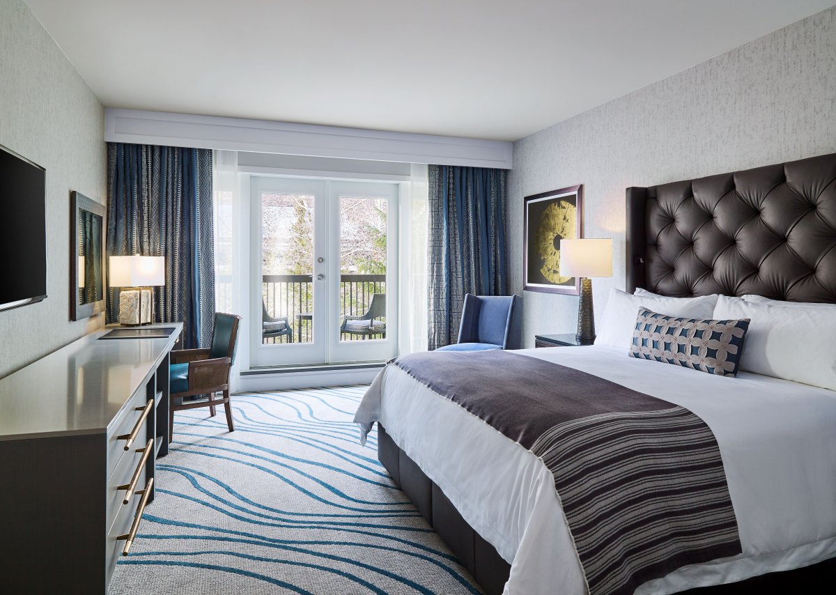 Grand Hyatt Vail - mountain view king room with juliette balcony